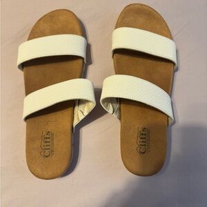 Cliffs by White Mountain Sandals